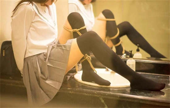 【西檬之家】BDSM新人指南：读懂“践踏”背后的权力美学